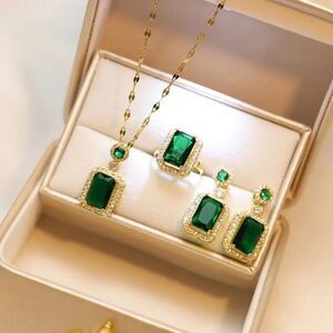 4pc set Golden Plated Emerald Green Ring, Necklace and Earrings Party and Prom